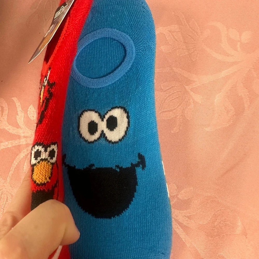 Sesame Street Womens Scoop Liner Socks 3 Pairs Elmo Cookie Monster Oscar 4-10